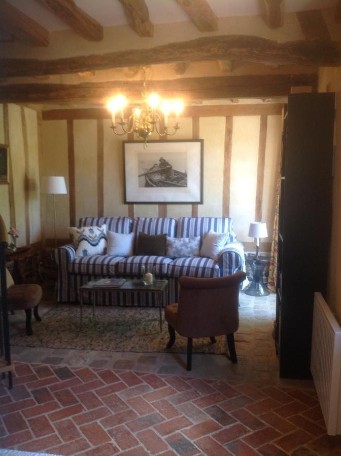 Le Clos-Masure De Beatrice Montreuil-en-Caux Exteriör bild