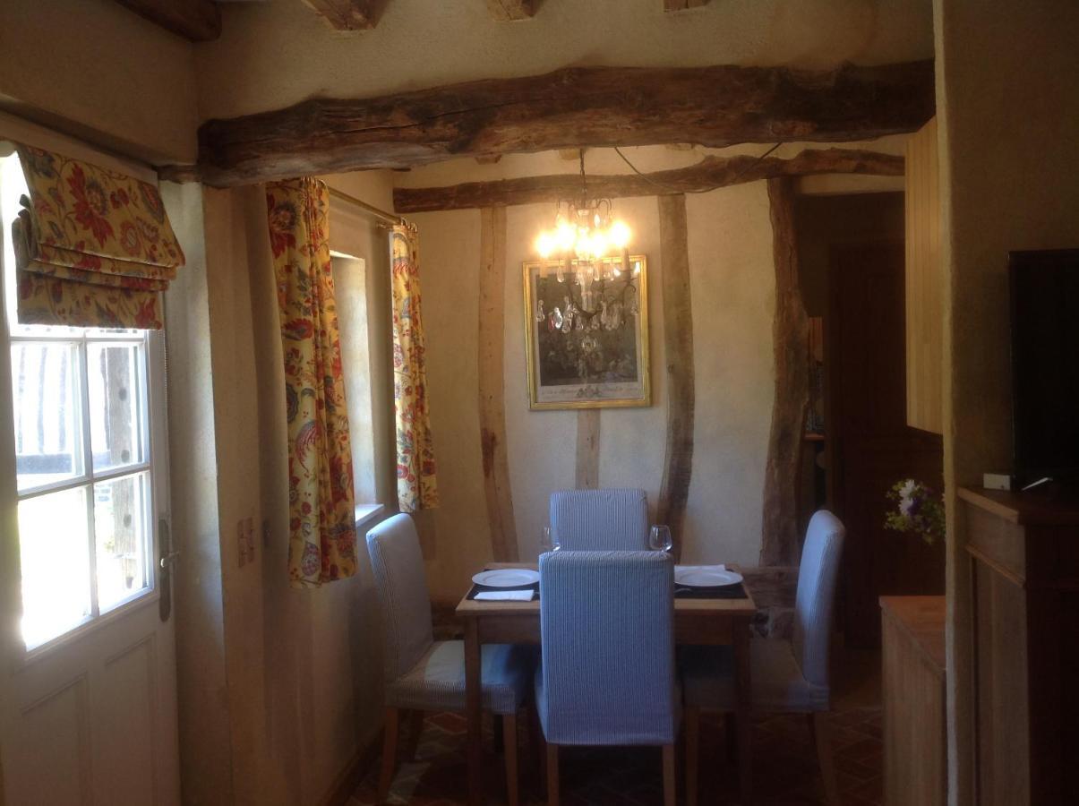 Le Clos-Masure De Beatrice Montreuil-en-Caux Exteriör bild
